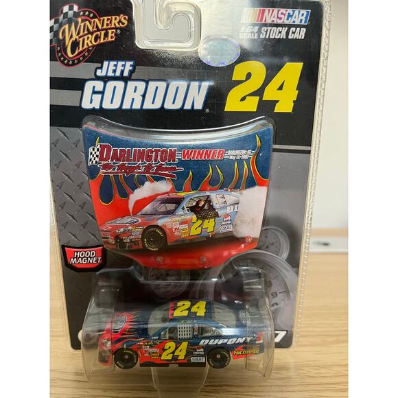 Jeff Gordon #24 Winners Circle NASCAR diecast cars - Lot of 2 cars 1:64 Scale - Picture 3 of 16